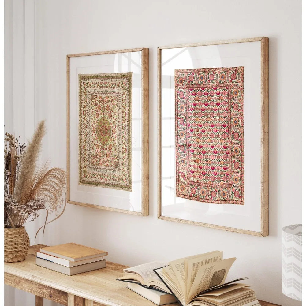 tapis ornements floraux motifs géométriques artisanal traditionnel couleur vert rouge beige blanc cadre bois