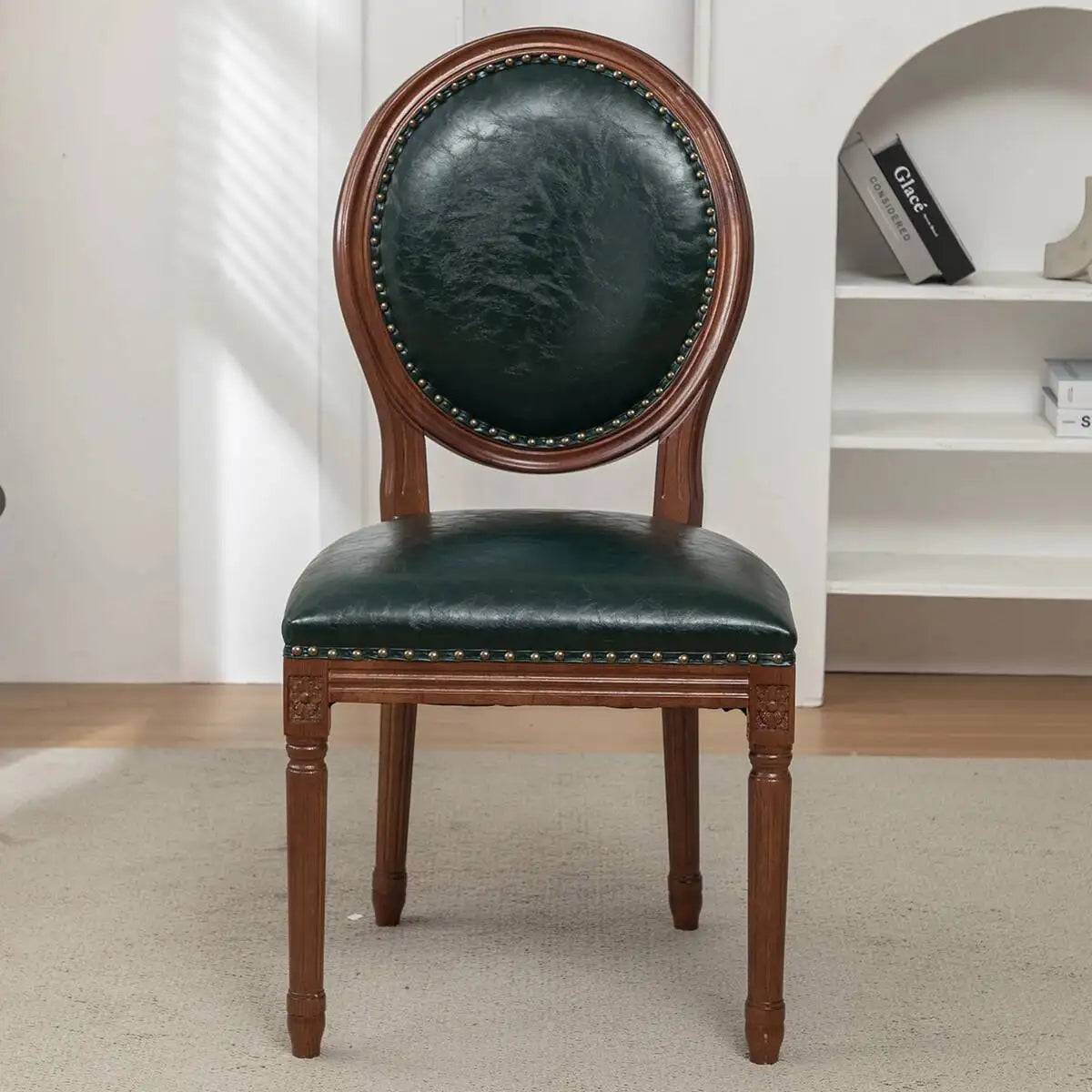 chaises classiques velours cuir marron gris beige vert foncé bleu foncé salle manger restaurant