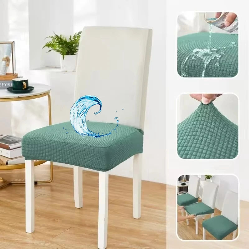 Housse de chaise imperméable en Jacquard noir sur une chaise de salle à manger