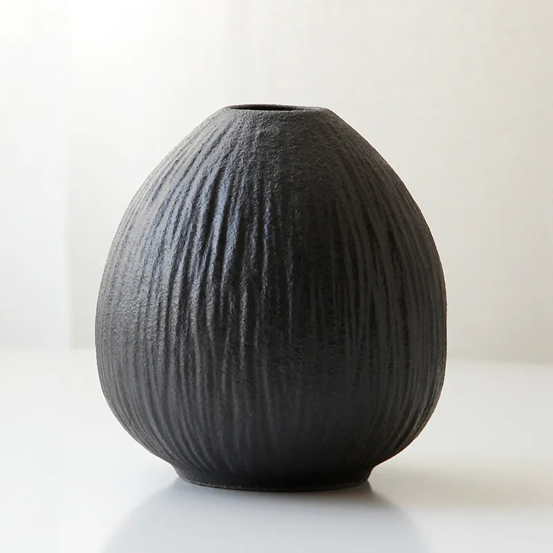 vases céramique moderne rayures horizontales opaques gris vert noirs