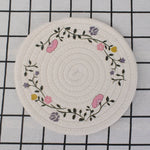ensemble assiettes sous verres fleurs motif artisanal rustique cuisine table manger