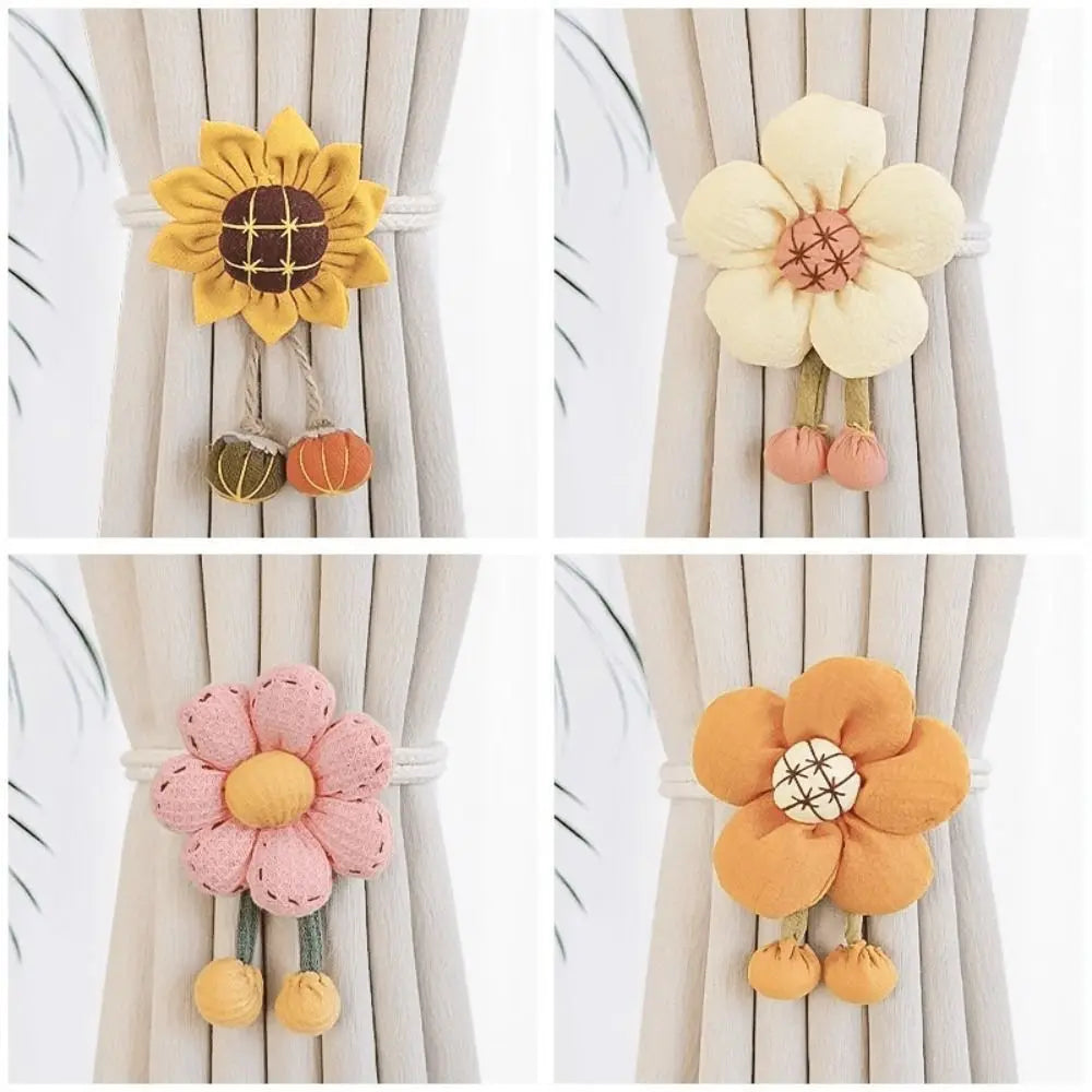 fournitures rideaux coton ornements fleurs reliefs pompons beige rose jaune vert chambre enfants