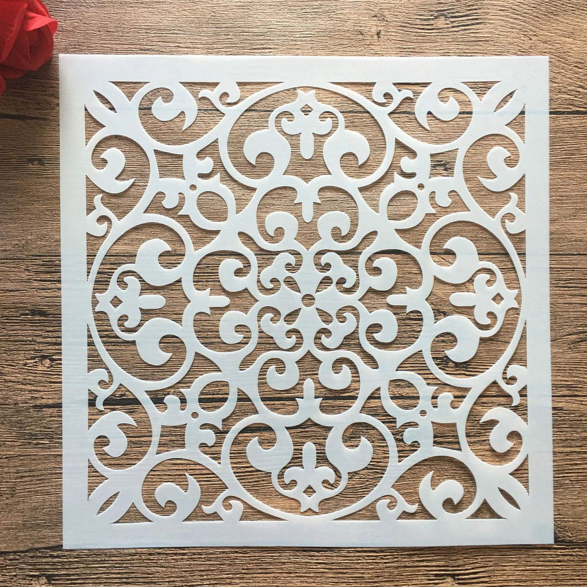 pochoir stencil blanc noir ornamental floral artisanal decoratif 32cm 32cm