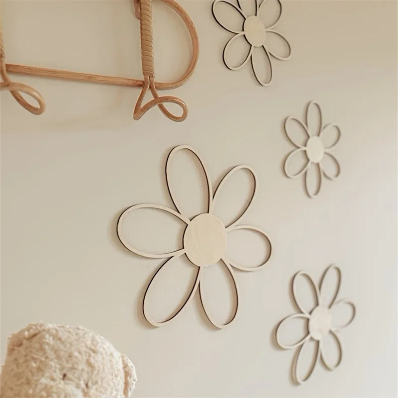 décoration murale bois fleurs découpées scandinave enfant minimaliste blanc crème