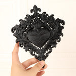 décoration murale baroque plaque ornements floraux cœur sculpté noir vis fixations maison