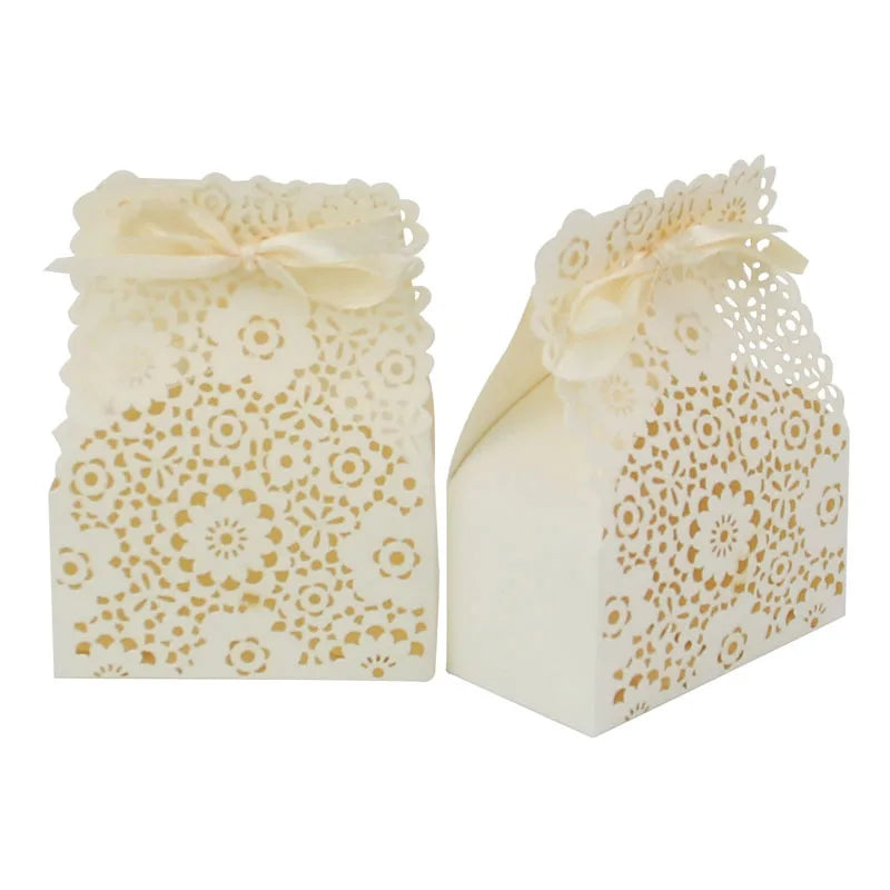 boîte cadeau blanc fleurs dorées ruban classique mariage anniversaire noël saint valentin halloween pâques