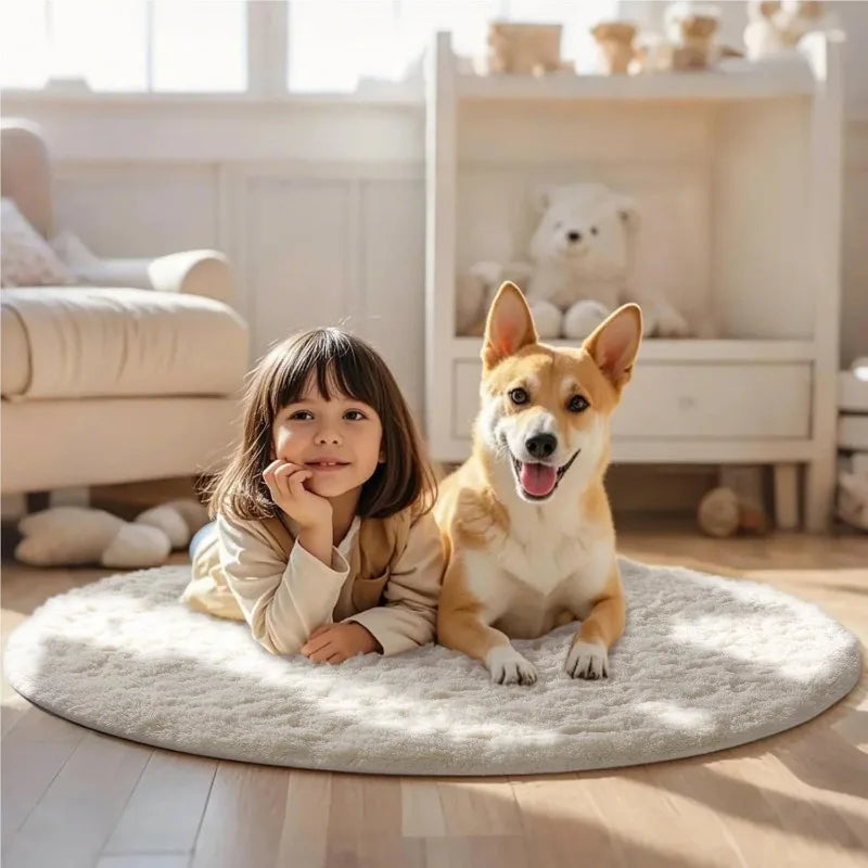 tapis rond doux fourré beige clair moderne chambre salon décoration maison