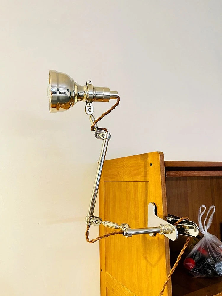 lampe articulée argentée industrielle led fixée mur éclairage quotidien moderne
