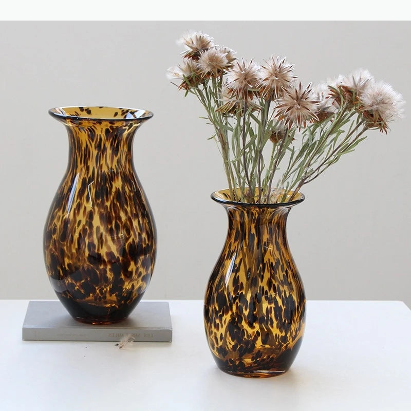 vase verre motif léopard marron jaune doré fleurs séchées décoration moderne table hydroponie terrarium