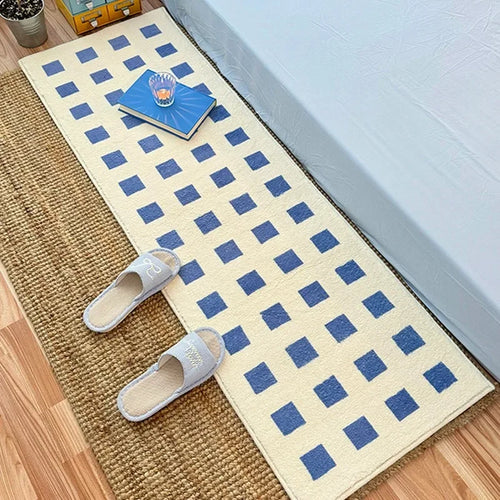 tapis chambre coucher bleu motif carreaux géométriques doux peluche moderne décoration maison