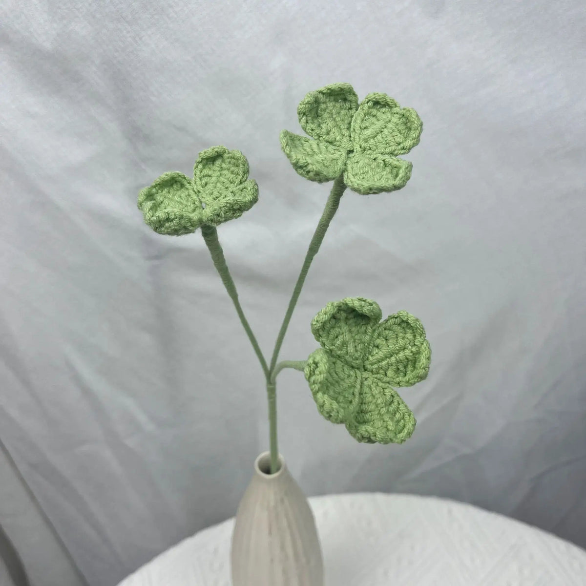 décoration maison mariage anniversaire bouquet fleurs artificielles tricotées feuilles vert clair artisanalintérieur