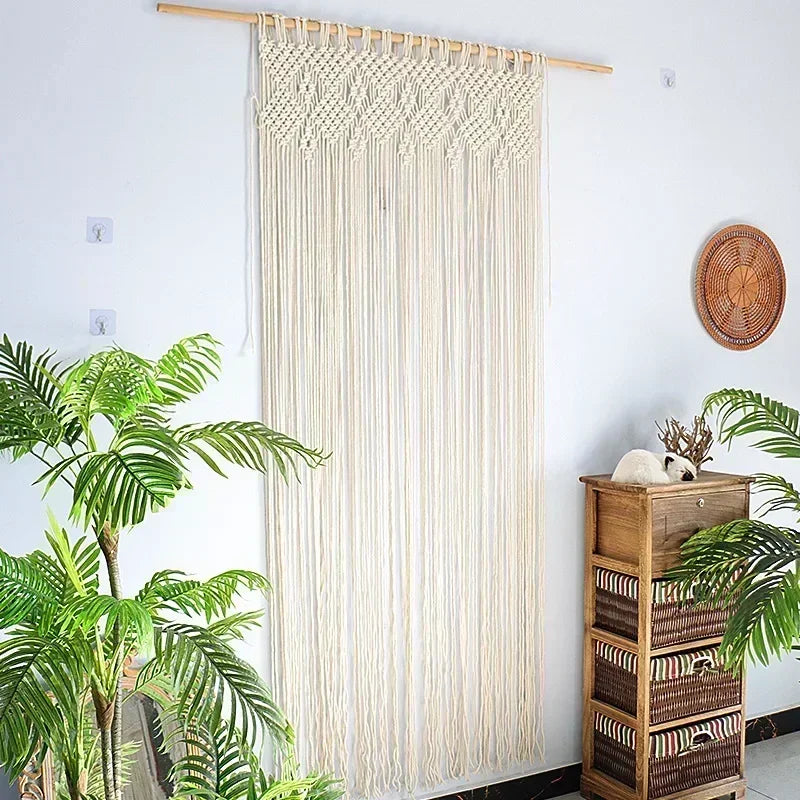 rideau macramé coton beige clair motif géométrique franges boho chic décoration intérieur séparation porte