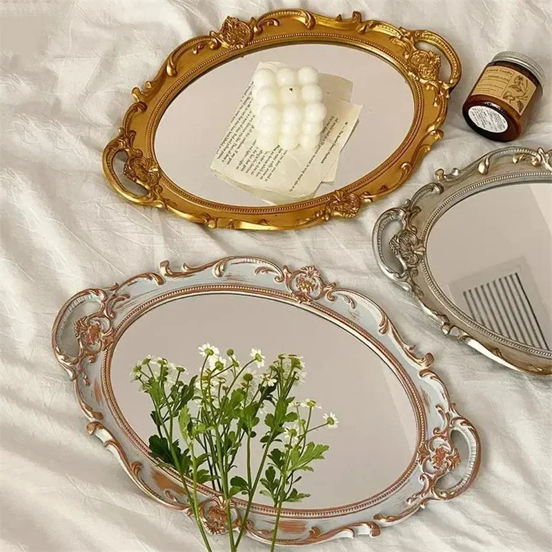 plateau miroir ovale argent ornements floraux classique bijoux décoration transparent vintage