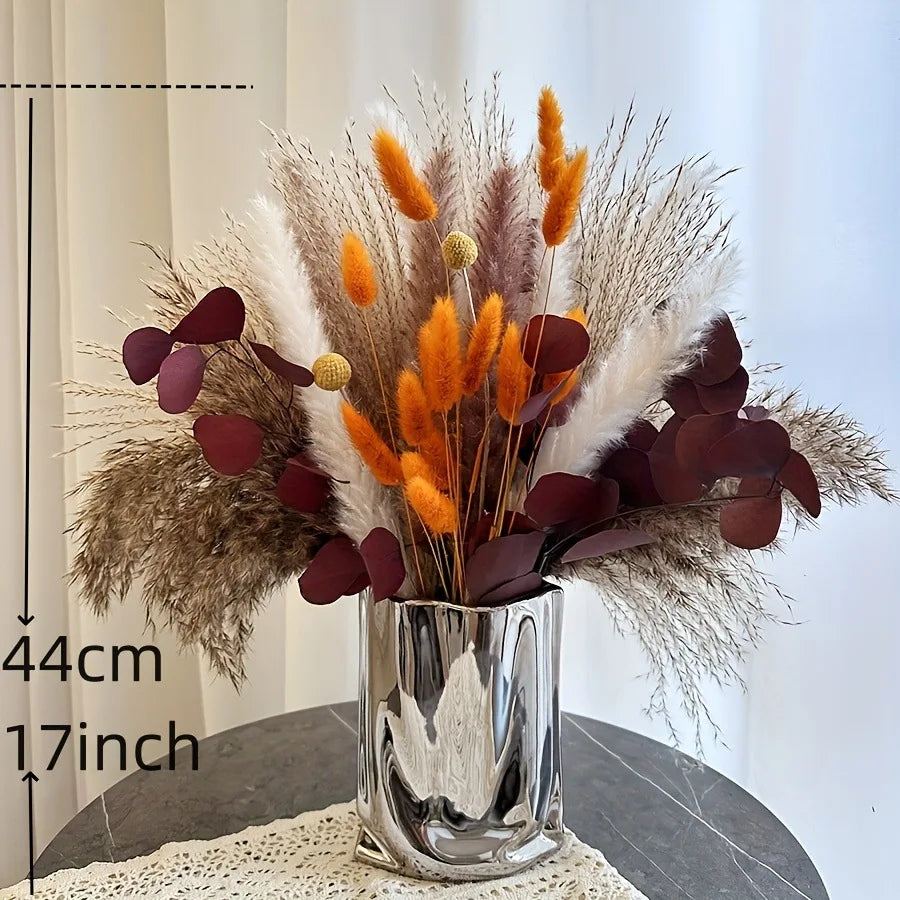 bouquet fleurs séchées pampas bohèmes rustique naturel beige blanc orange marron foncé plumes graminées