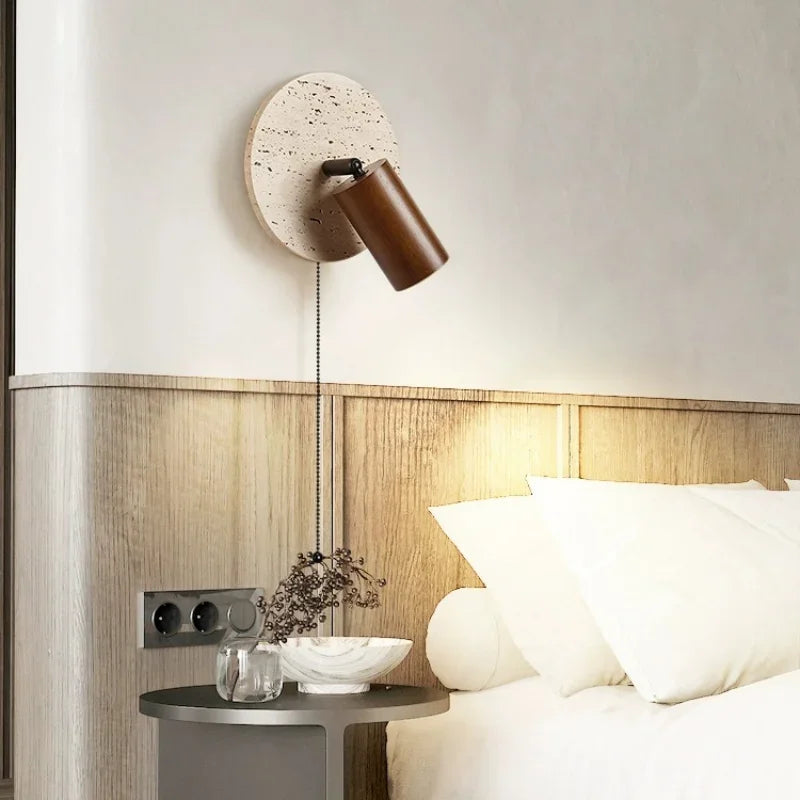 lampe murale moderne led bois beige clair marron foncé fixée mur abatjour opaque