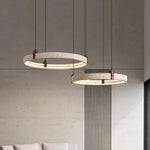 Suspension luminaire en pierre travertin style wabi-sabi suspendue au plafond