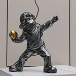 statuette enfant lançant cœur résine blanc bronze moderne décor intérieur collection figuration