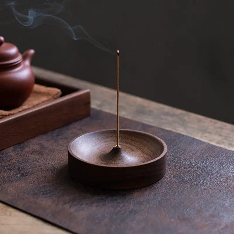 support encens bois marron minimaliste decoration maison naturelle bien être thé cérémonie sérénité calme