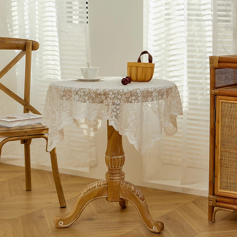 nappe table blanche broderie florale semi transparente classique réutilisable lavable machine