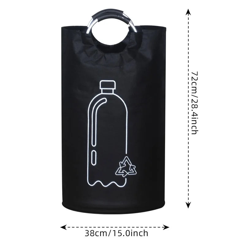 sac déchets recyclage bouteilles plastique illustration moderne anneaux métalliques poignées noires efficace rangement
