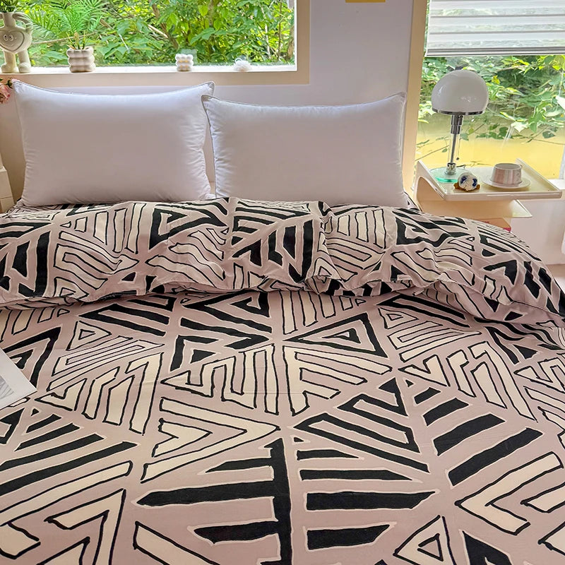 housse couette géométrique triangles beige noir blanche moderne minimaliste chambre lit