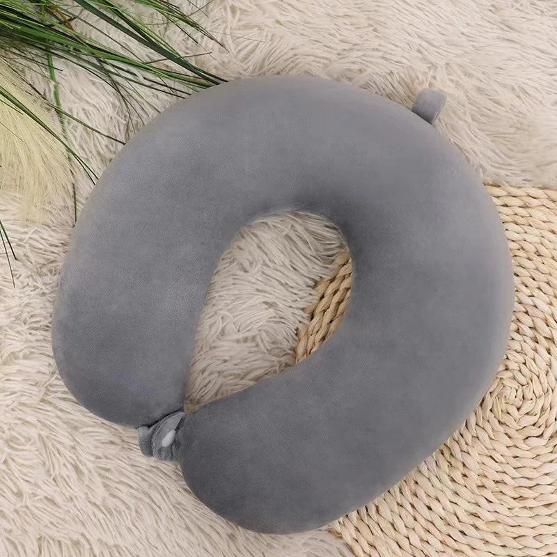 coussin voyage velours gris jaune confortable forme polyester coton