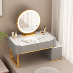 maquillage moderne marbre blanc tiroirs miroir pinceaux bouteilles pieds noirs