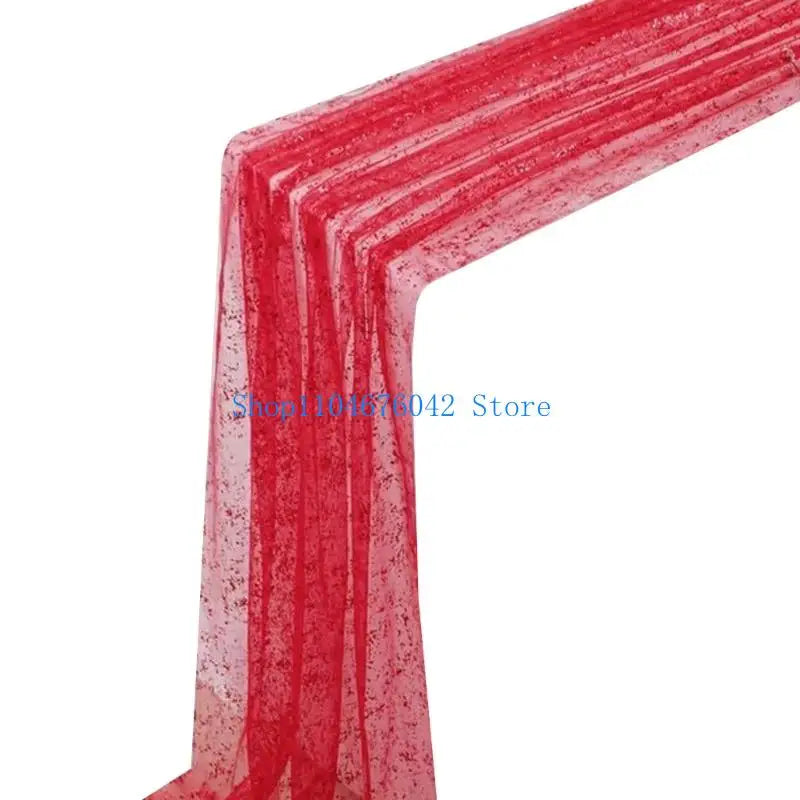 nappe festive rouge paillettes scintillantes tissu décoratif table coton polyester serviettes pliées assiettes couverts