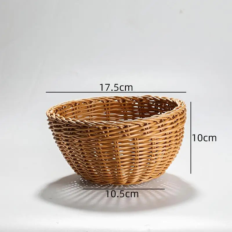 panier osier marron clair tissage traditionnel rustique poignées métalliques fruits légumes maison restaurant