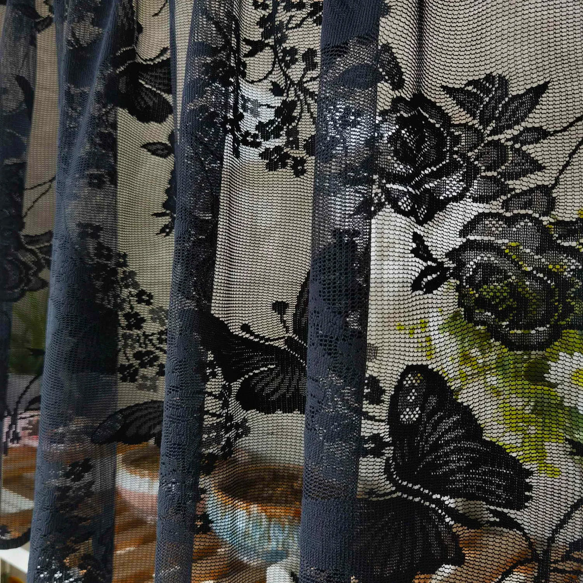 rideau noir dentelle papillon transparent japonais fenetre maison