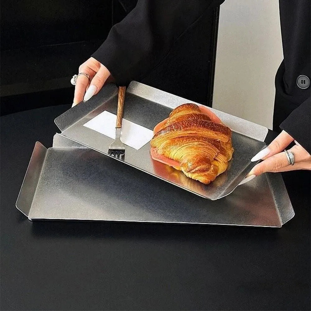 plateau repas gris métallisé lisse brillant moderne minimaliste rangement cuisine steak