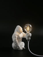 lampe poser moderne or noir ampoule led texture gorille animalier tringle câble noir