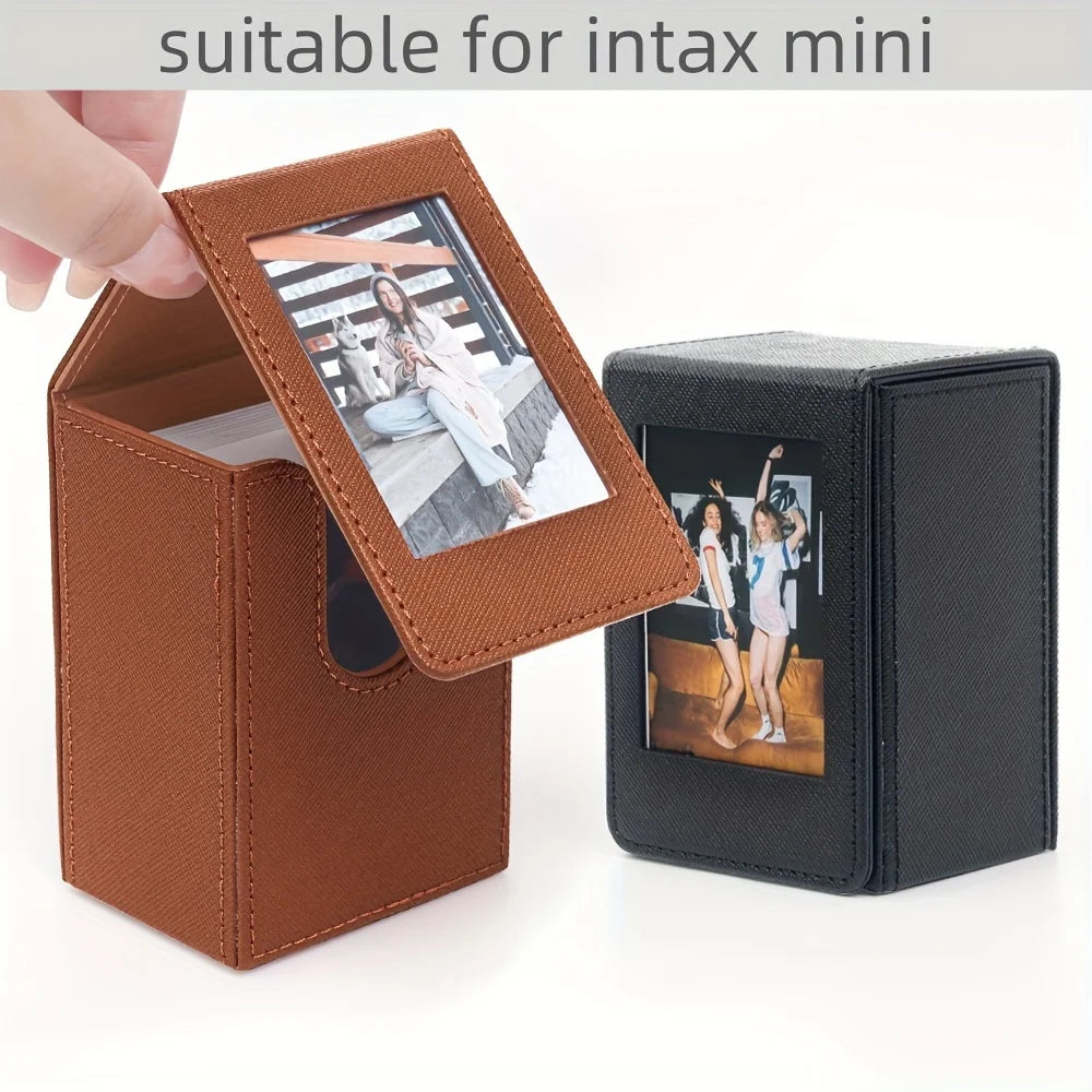 porte photos instantanées intax mini marron clair noir cuir texturé minimaliste rangement photos décontracté
