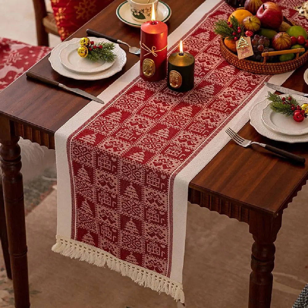 table noël chemin rouge cerfs sapins étoiles traditionnelle cuisine décorative 35x120cm 35x180cm 35x240cm