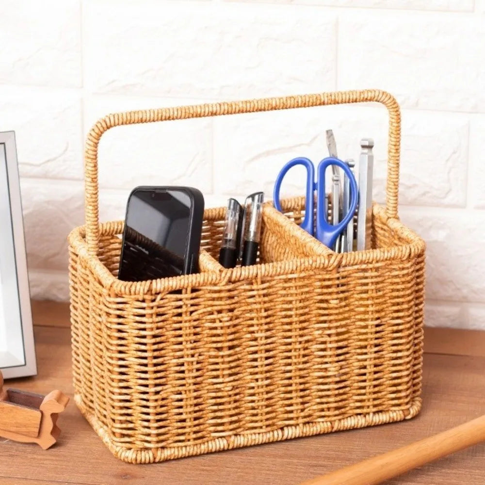panier osier tressé rustique naturel poignée fourchettes cuillères couteaux pots épices serviettes plats verres