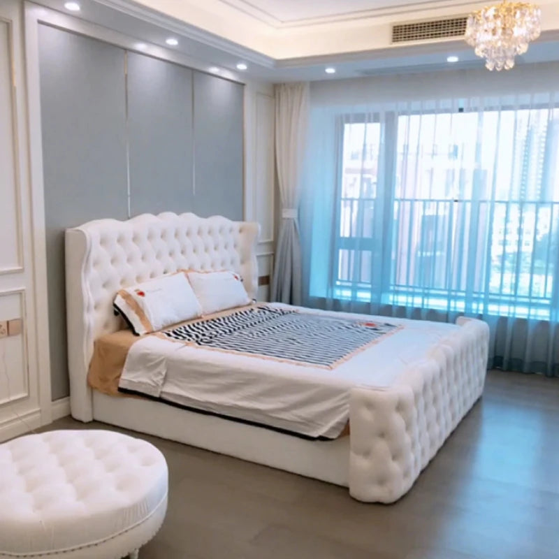 lit blanc tufté classique pieds matelas oreillers draps king size double moderne chambre coucher