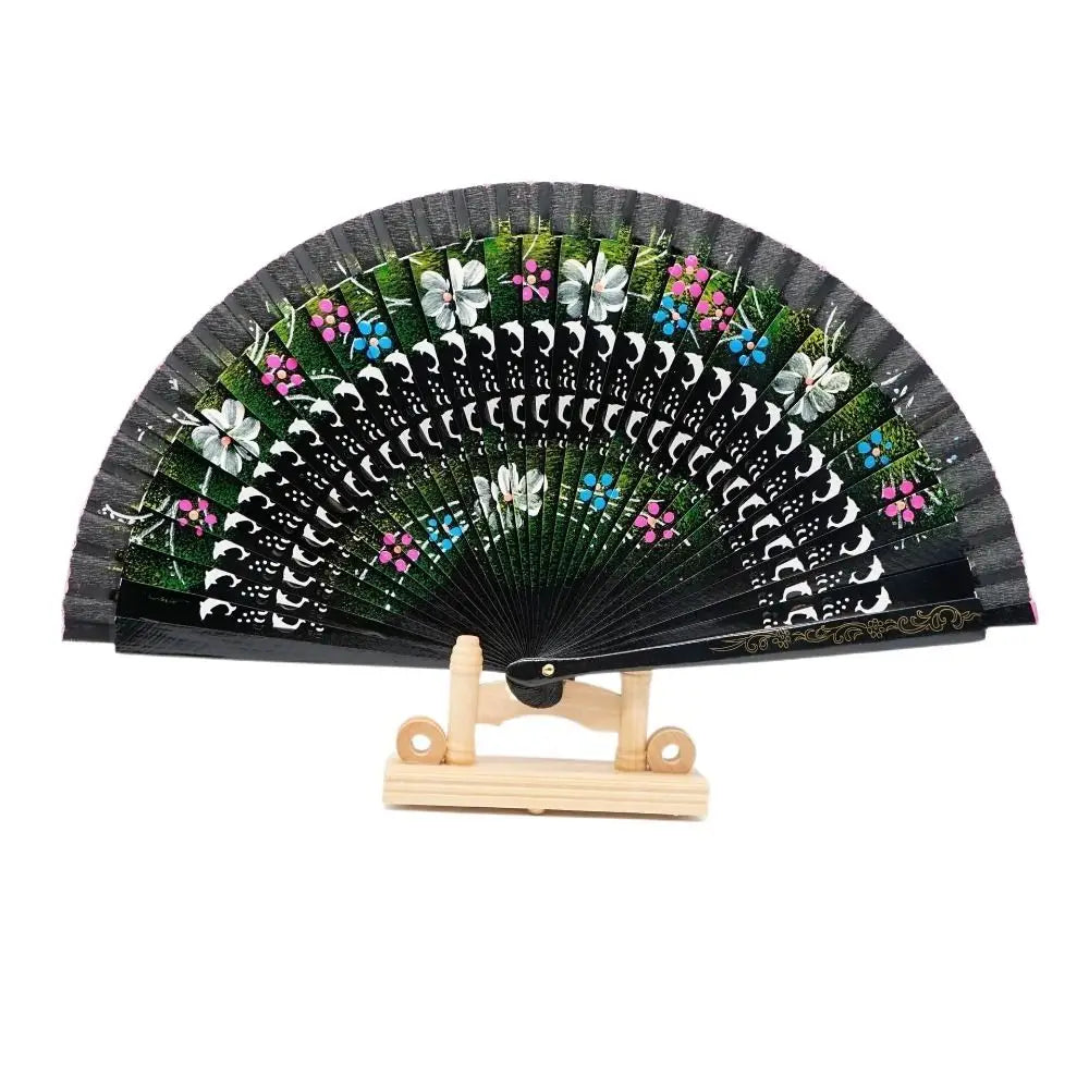 éventail pliant tissu floral bois ajouré motifs gravés couleur rose rouge traditionnel decoratif