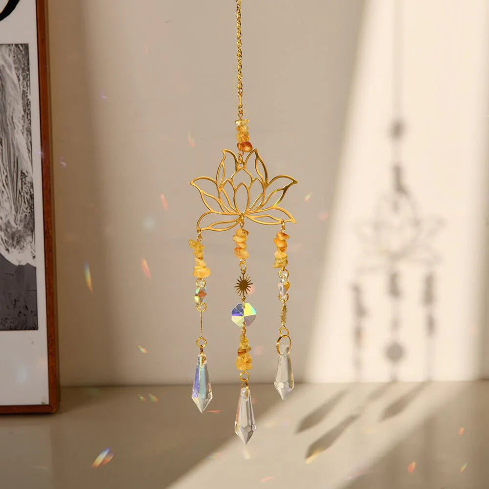 suspension décorative boho chic fleur lotus or vert cristaux transparents naturel chambre salonextérieur