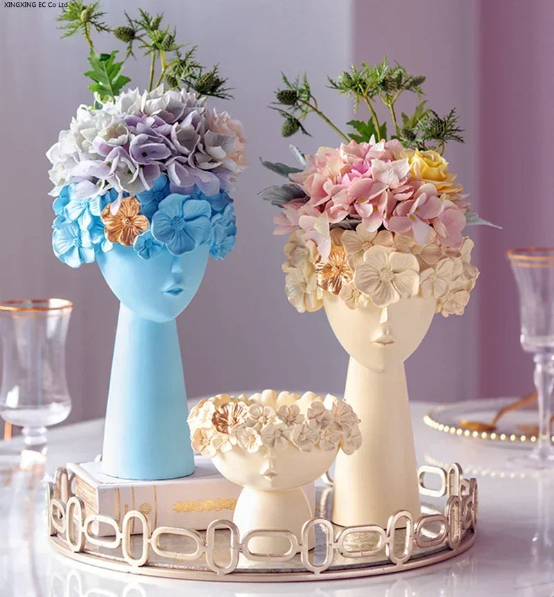 vase décoration buste féminin moderne fleurs artificielles couleurs variées blanc noir bleuclair crème grisfoncé
