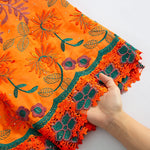 tissu africain brodé fleurs feuilles orange vert bleu rose traditionnel dentelle rhinstones soirée