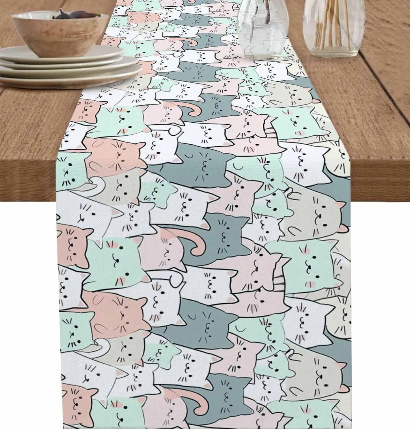 Ce motif orné de nombreuses silhouettes de chats mignons et souriants sur un fond coloré crée une atmosphère délicate et ludique, parfaite pour une décoration de table élégante et originale.