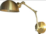 lampe murale industrielle dorée lisse fixée mur interrupteur câble électrique moderne cuisine chambre