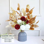 bouquet artificiel moderne fleurs boules feuilles vertes bleu blanc rouge