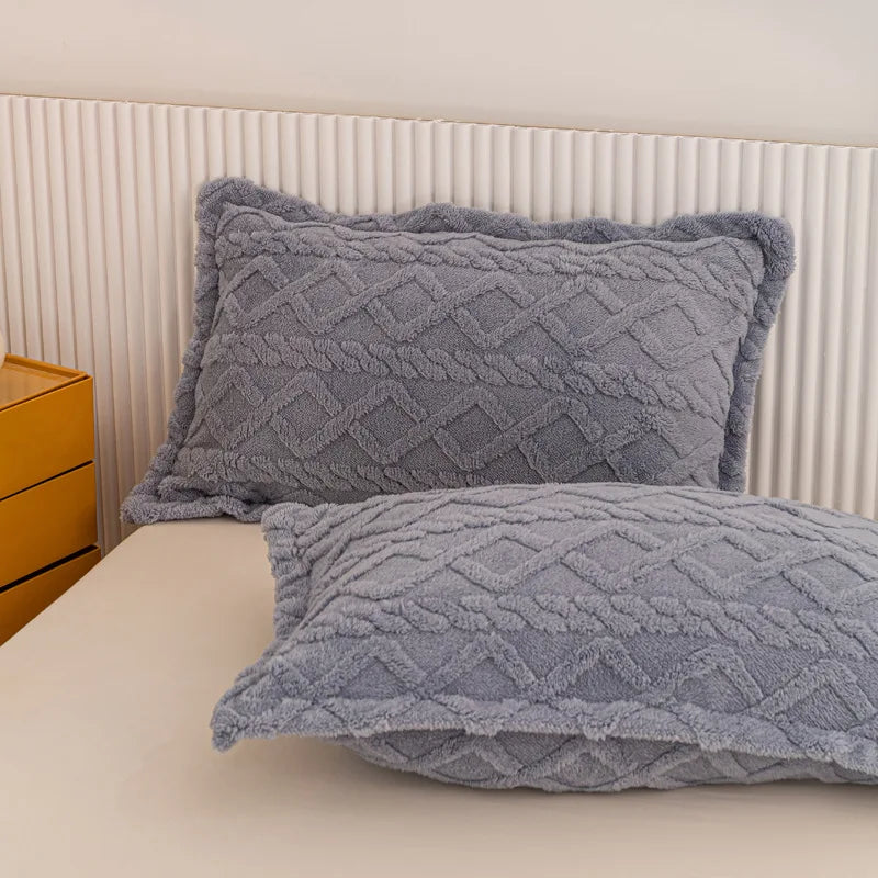 taies d'oreiller jacquard papillons brodés gris bleu rose vert beige violet modernes lit hiver