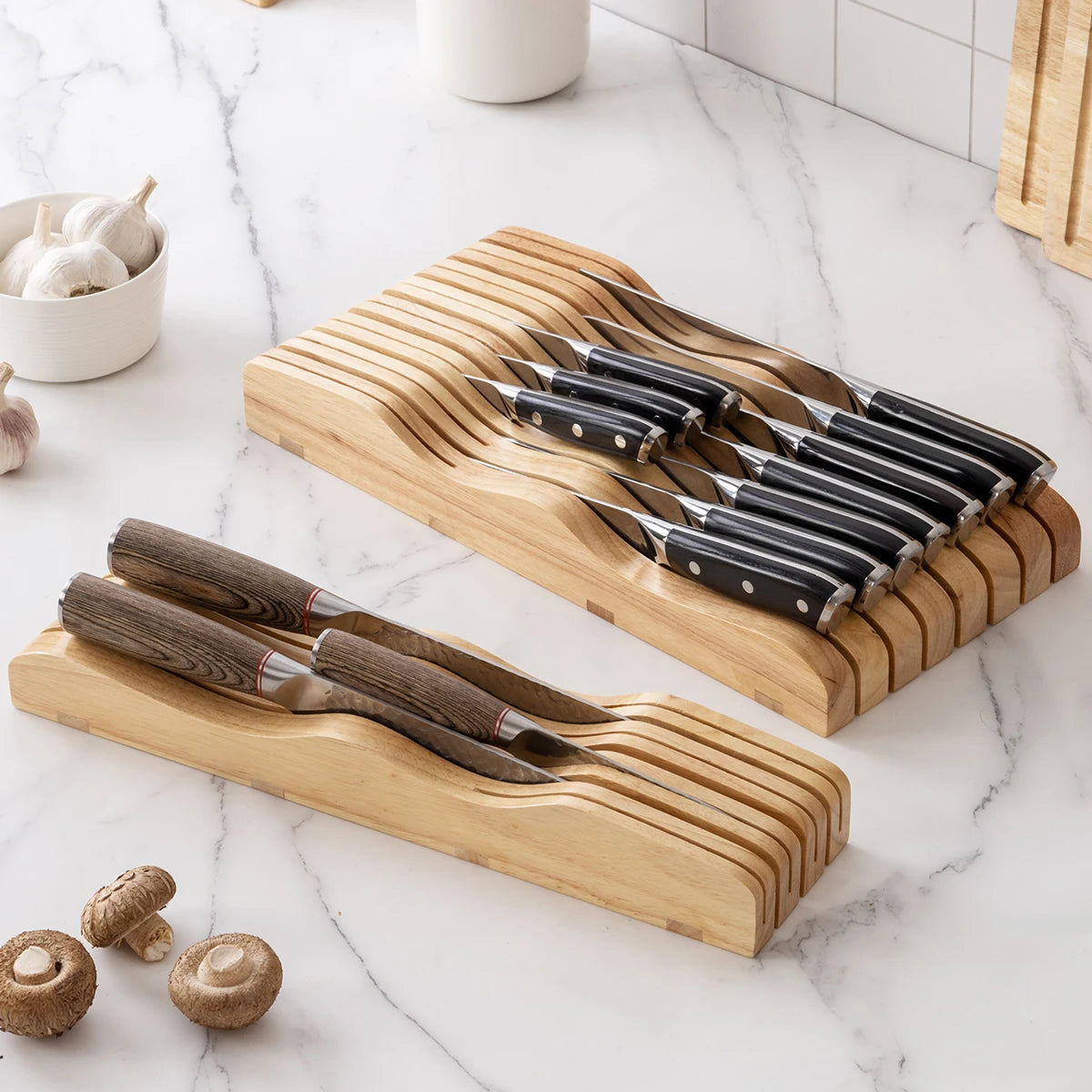 rangement couteaux bois naturel rayures moderne respectueux environnement minimaliste organisation cuisine élégante pratique