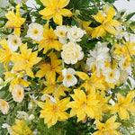 arche fleurs mariage deco exterieur blanc orange vert classique festif