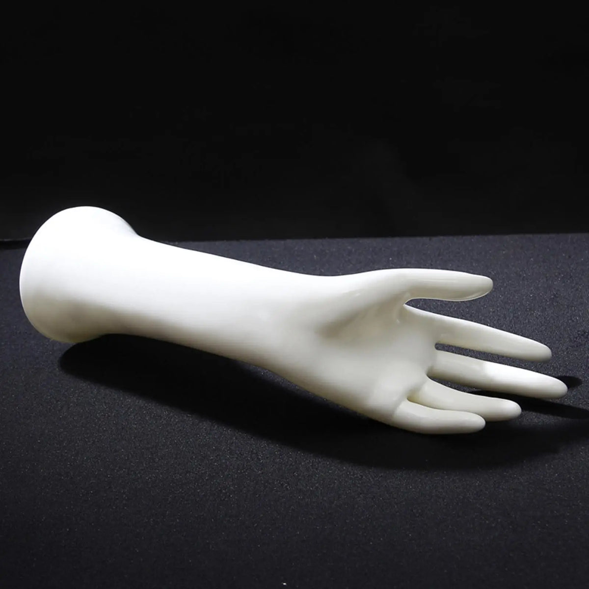 présentoir bijoux blanc moderne mannequin main haute qualité display holder opacité