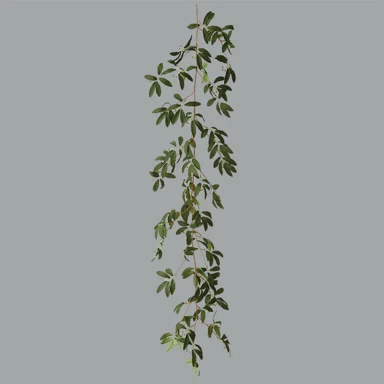 guirlande végétale artificielle vert feuilles simples fleurs blanches naturelle intérieure décoration maison anniversaire mariage