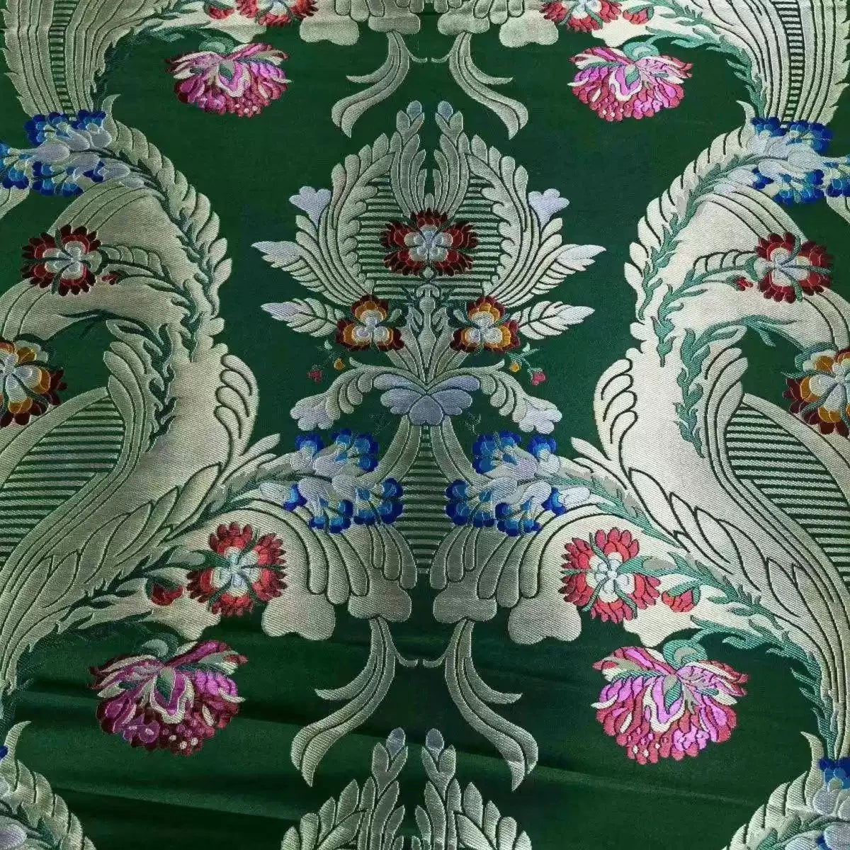 tissu jacquard oiseaux fleurs jaune vert rouge bleu classique brodé occasion mariage anniversaire festive