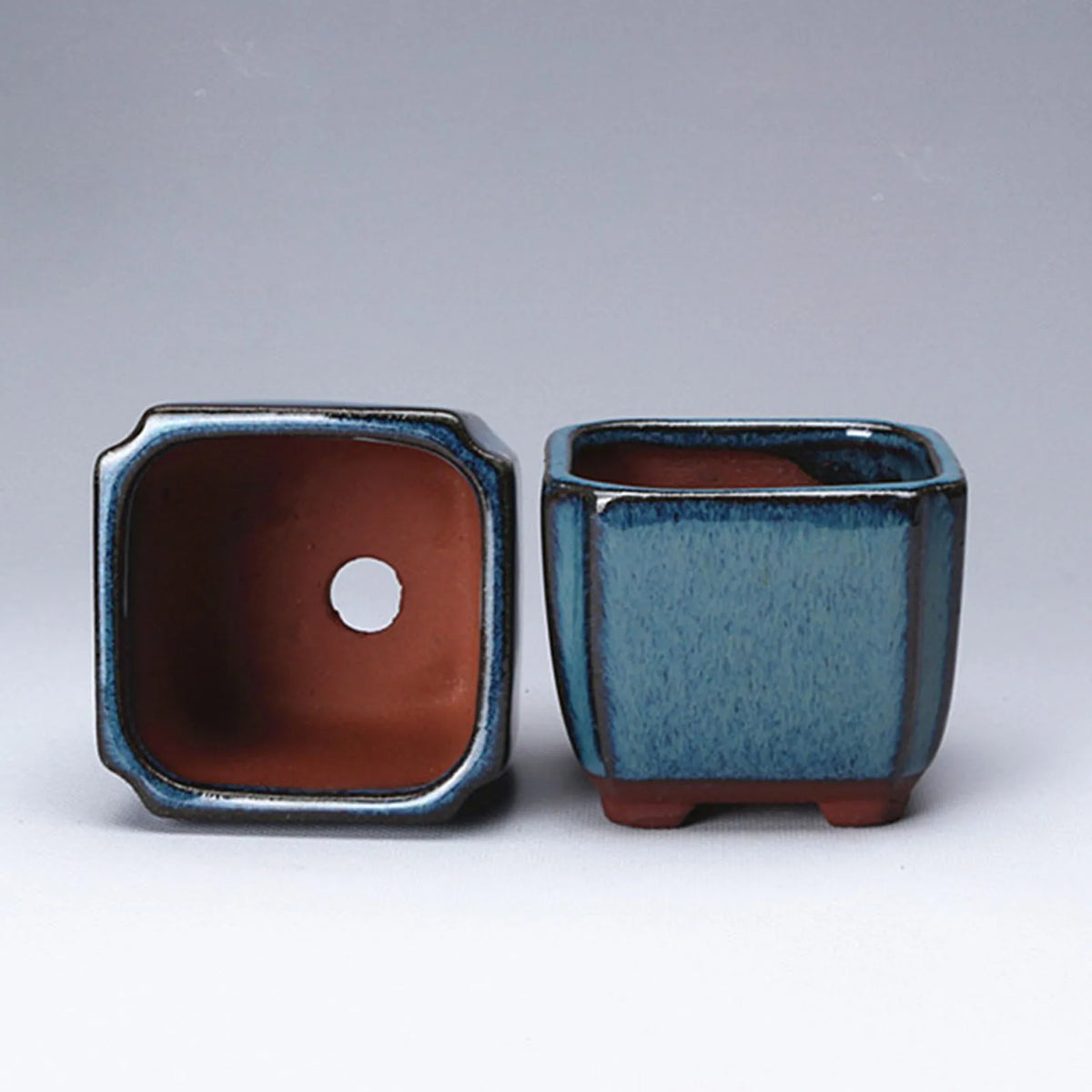 pots fleurs céramique moderne bleu brun texture grained non enduit drainage plante verte